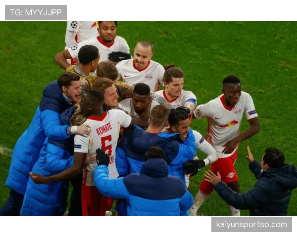 曼联体系崩溃引发连败，当前阶段战术执行不足对球队表现造成影响